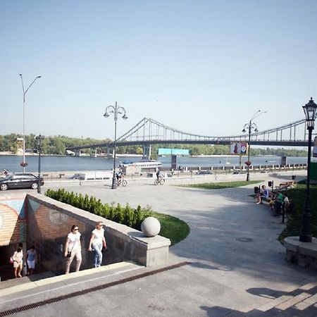 Podil Apart Near Poschtova Square History Center Kyjev Exteriér fotografie